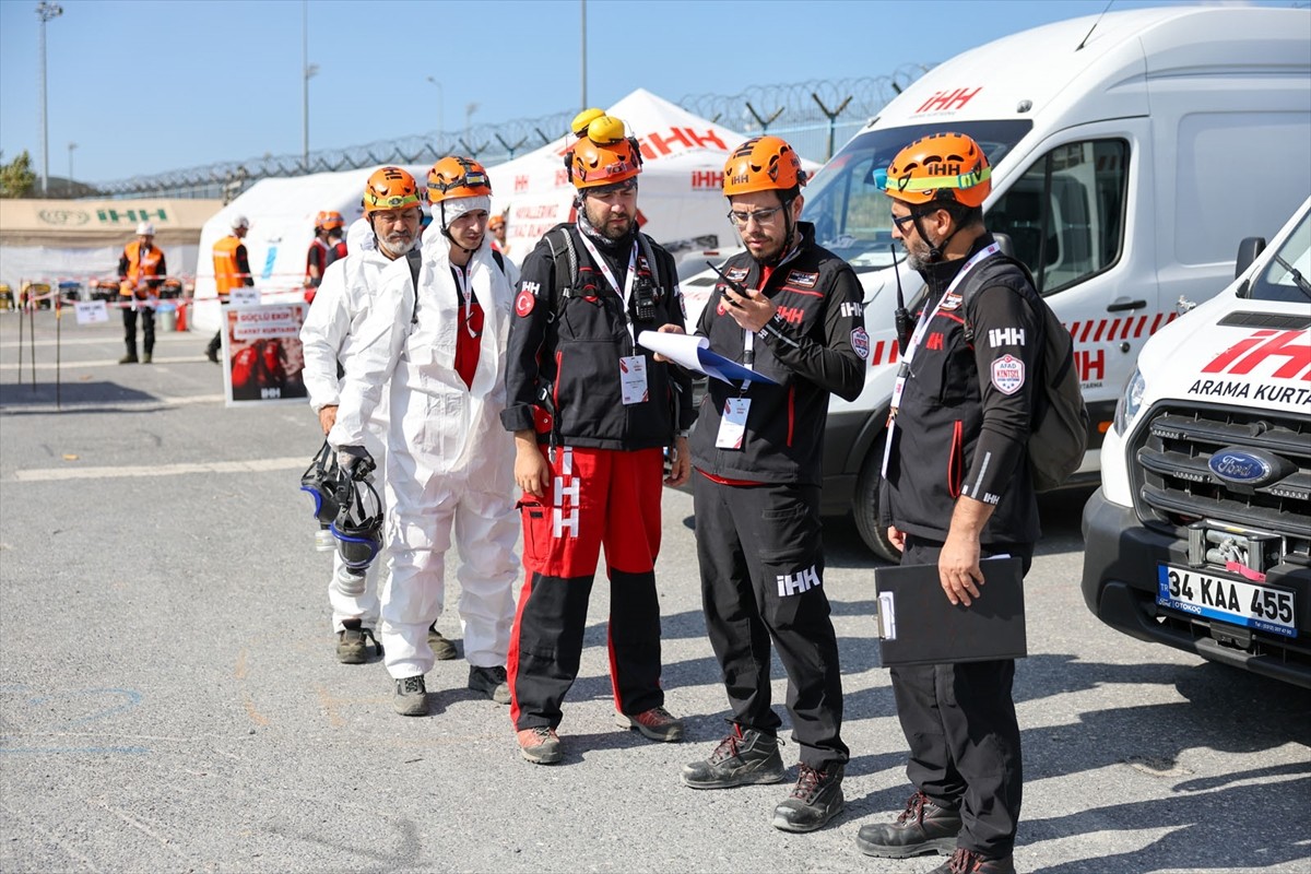 İnsan Hak ve Hürriyetleri (İHH) İnsani Yardım Vakfı Afet Yönetimi Başkanlığına bağlı arama...