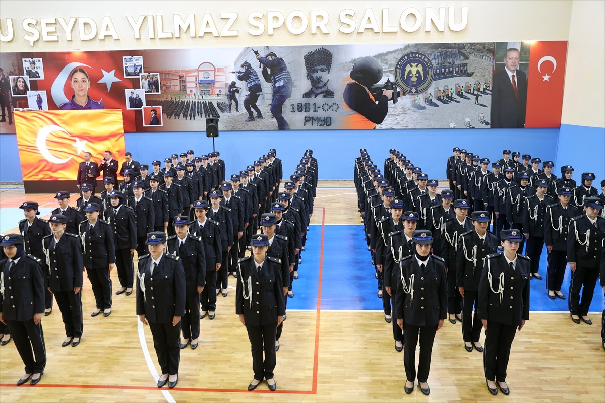 İstanbul Ümraniye'de uğradığı silahlı saldırıda şehit olan polis memuru Şeyda Yılmaz'ın ismi...