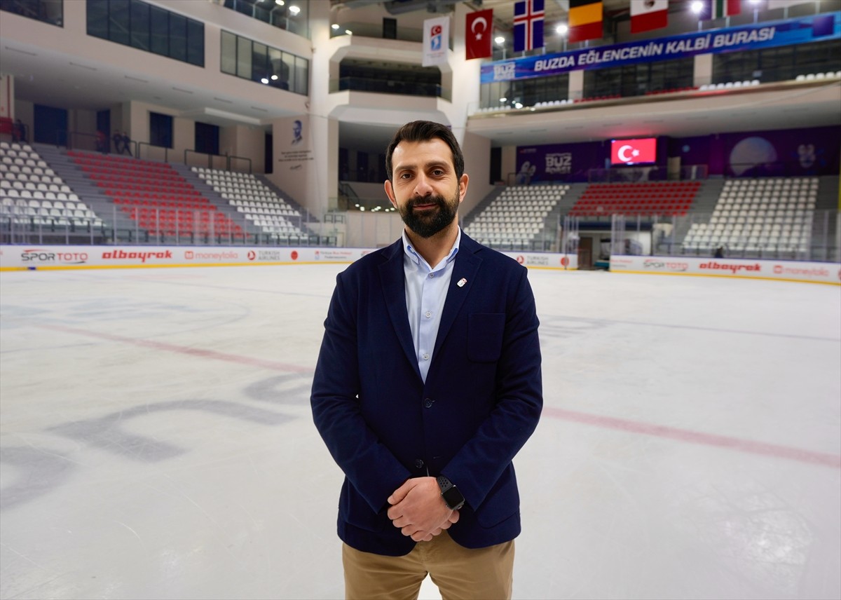 Kadınlar 18 Yaş Altı Buz Hokeyi Dünya Şampiyonası 2. Klasman B Grubu'ndaki ilk maçında Belçika'yı...