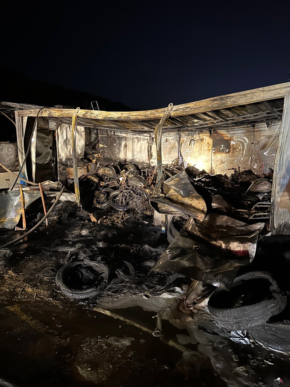 Kağıthane'de Yangın! Kundaklama İddiaları Var!