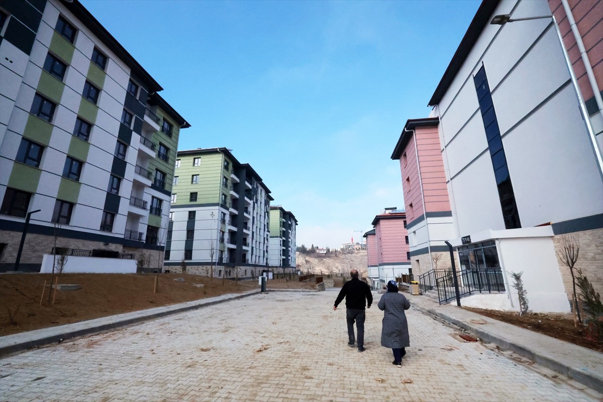 Kahramanmaraş merkezli 6 Şubat 2023'te meydana gelen depremlerden etkilenen Malatya'nın Darende...