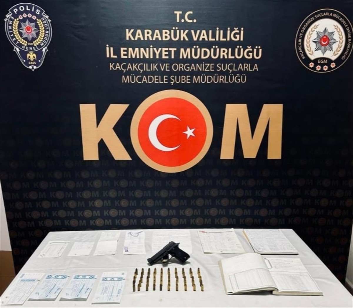 Karabük'te tefecilik yaptıkları gerekçesiyle gözaltına alınan 2 şüpheli tutuklandı. Şüphelilerin...