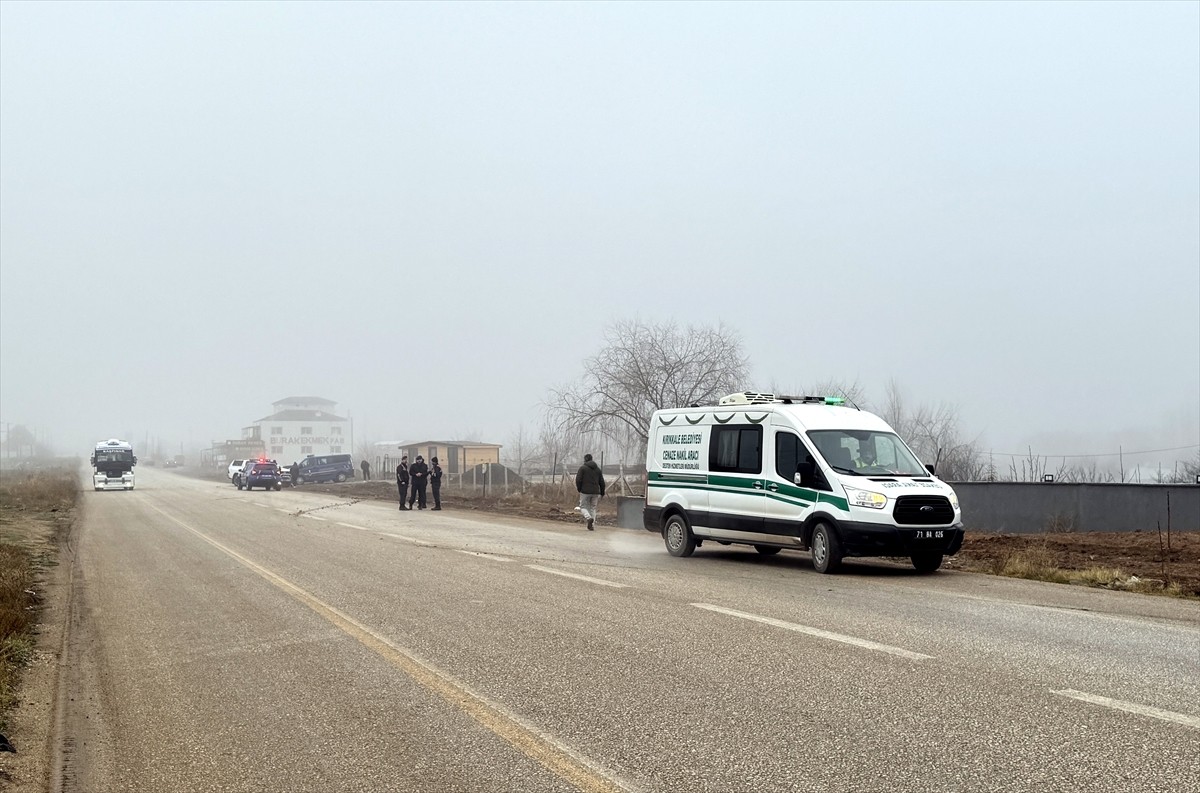 Kırıkkale'de kamyonetin çarptığı yaya hayatını kaybetti. Olay yerine jandarma, sağlık ve polis...