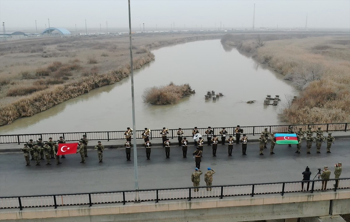 Kış Tatbikatı-2025'e katılacak Azerbaycan Silahlı Kuvvetleri personeli, Iğdır'da 5'inci Hudut...