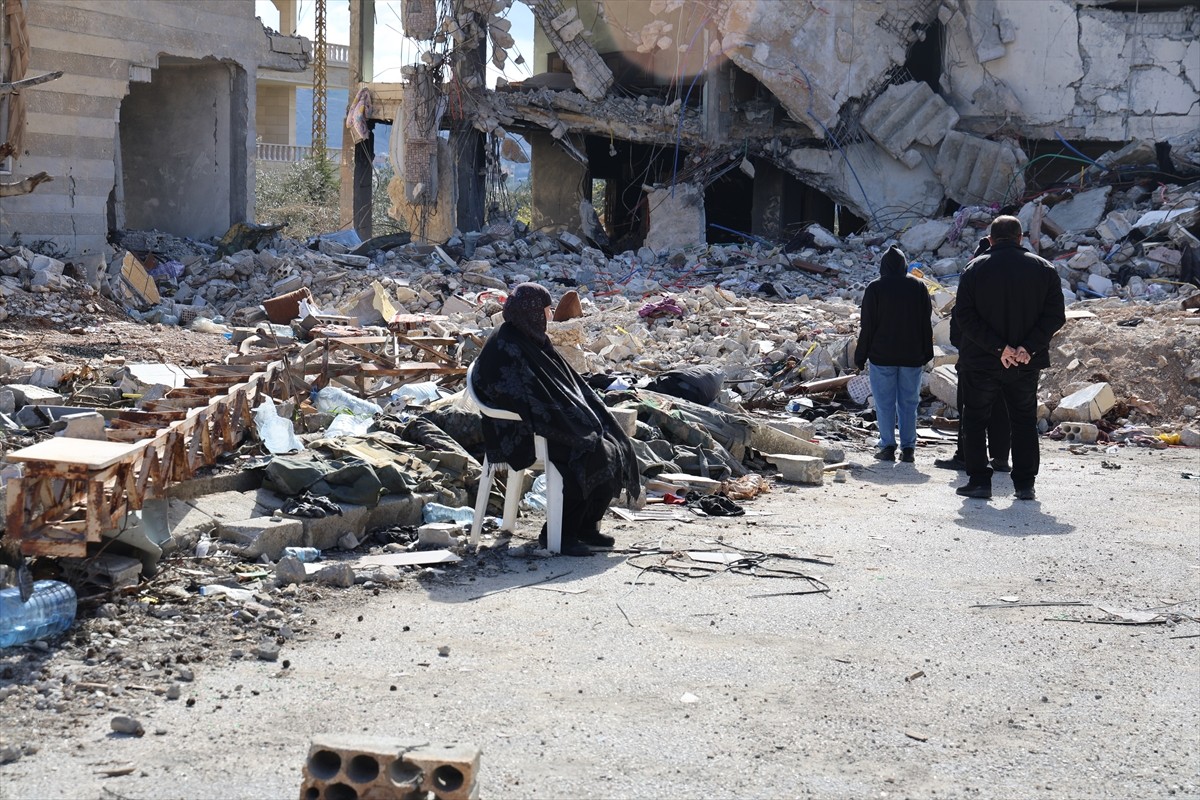 Lübnan ile İsrail arasındaki ateşkes anlaşması gölgesinde Tel Aviv ihlallerine devam ederken...