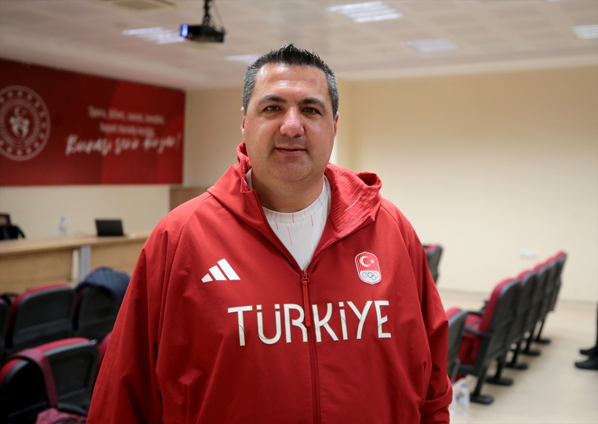 Okçuluk Milli Takımı Teknik Direktörü Yusuf Göktuğ Ergin, Kuzey Kıbrıs Türk Cumhuriyeti'nden...