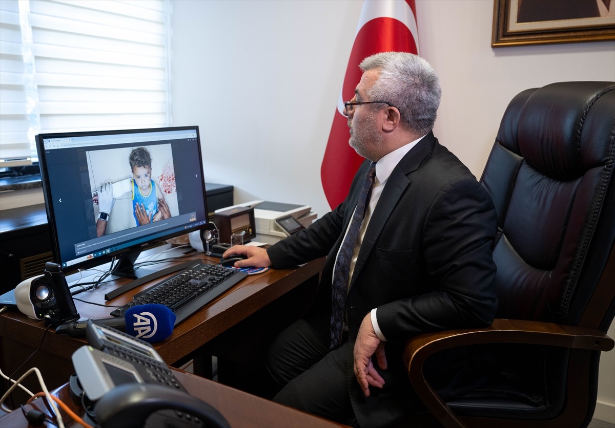 ÖSYM Başkanı Prof. Dr. Bayram Ali Ersoy, Anadolu Ajansının (AA) "Yılın Kareleri" oylamasına...