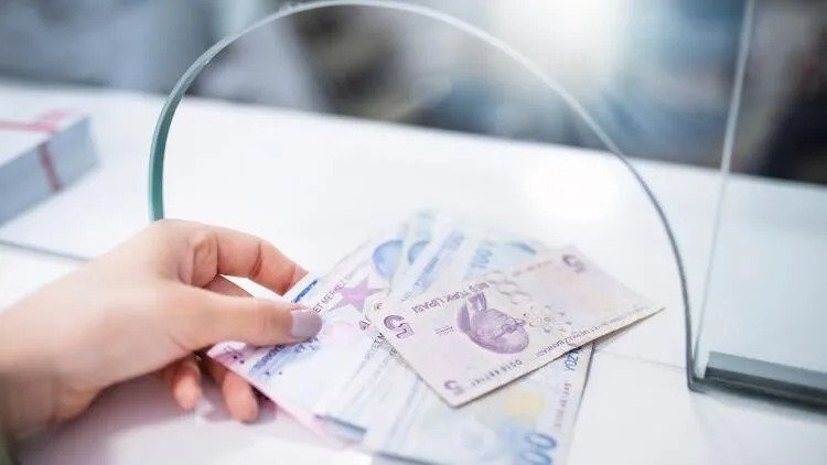 Rekor zam hamlesi geldi: Maaşa ek yüzde 15 artışa imzalar atıldı