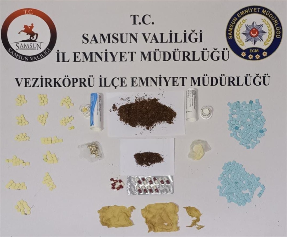 Samsun'un Vezirköprü ilçesinde düzenlenen uyuşturucu operasyonunda 2 şüpheli gözaltına alındı....