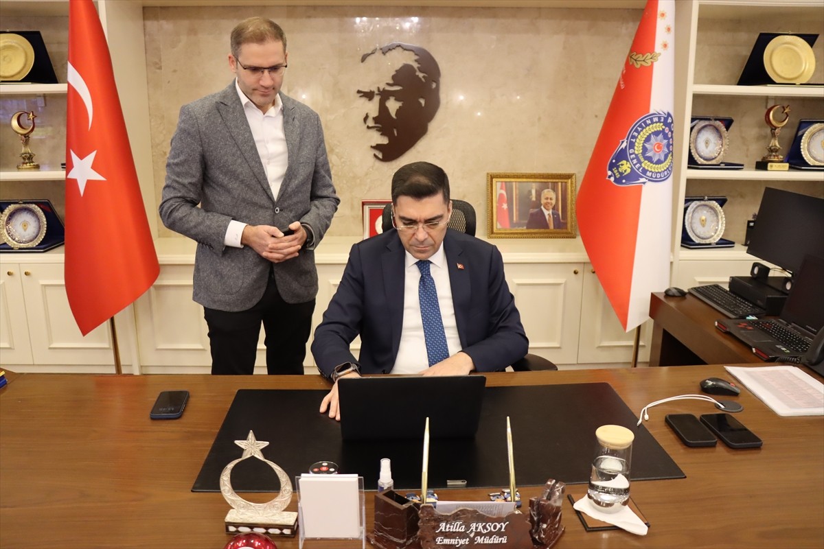 Şanlıurfa İl Emniyet Müdürü Atilla Aksoy, Anadolu Ajansının (AA) gözünden 2024'e damga vuran...