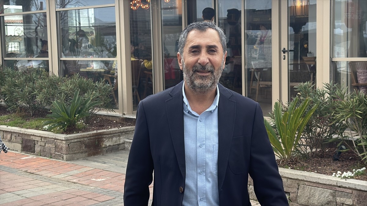 Sipay Bodrum FK Asbaşkanı Selahattin Polat (fotoğrafta), gazetecilere yaptığı açıklamada transfer...