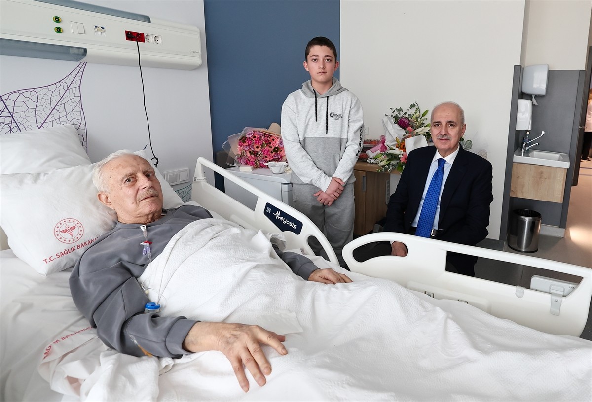 TBMM Başkanı Numan Kurtulmuş ile Milli Eğitim Bakanı Yusuf Tekin, AK Parti Kocaeli İl İstişare...