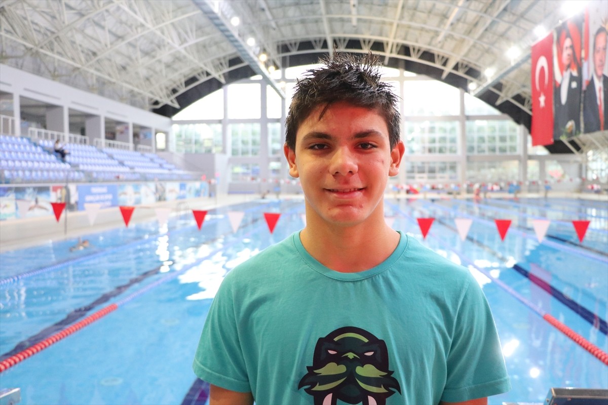 Tekirdağ'da skolyoz hastalığı ve eklem ağrılarından kurtulmak için başladığı yüzmede Türkiye...