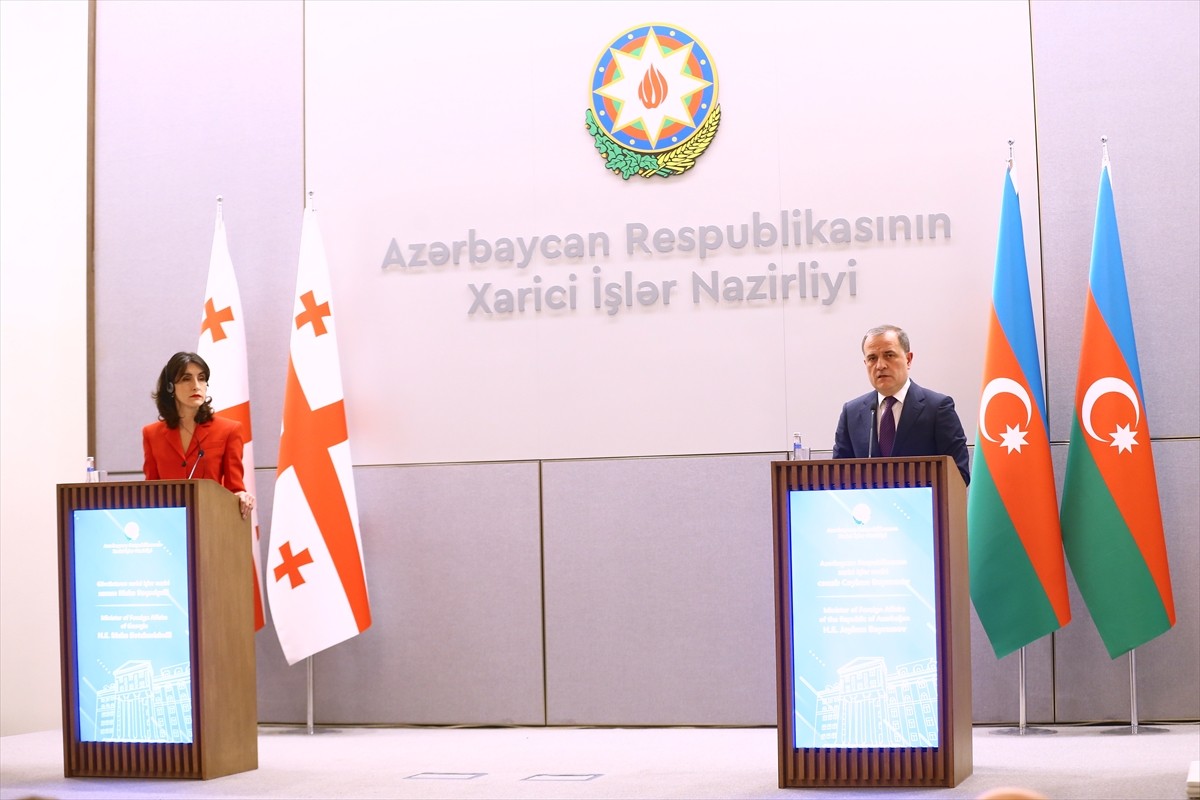 Temaslarda bulunmak için Azerbaycan'a gelen Gürcistan Dışişleri Bakanı Maka Botchorishvili...