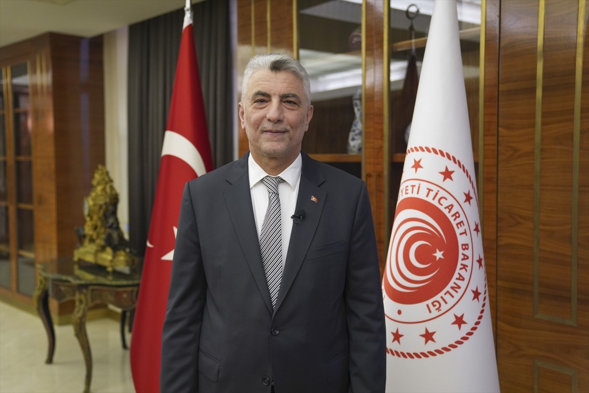 Ticaret Bakanı Ömer Bolat, Gümrükler Muhafaza ekiplerinin yılın ilk 15 gününde yaklaşık 285 olayda...