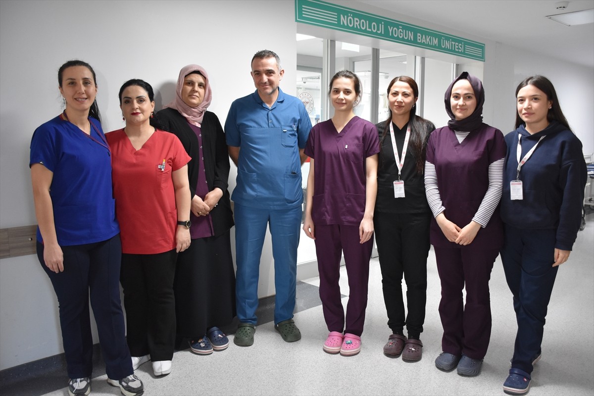 Trabzon'daki Fatih Devlet Hastanesi'nde uygulanan, "Yoğun Bakımda Yatan Hasta Profiline Göre...