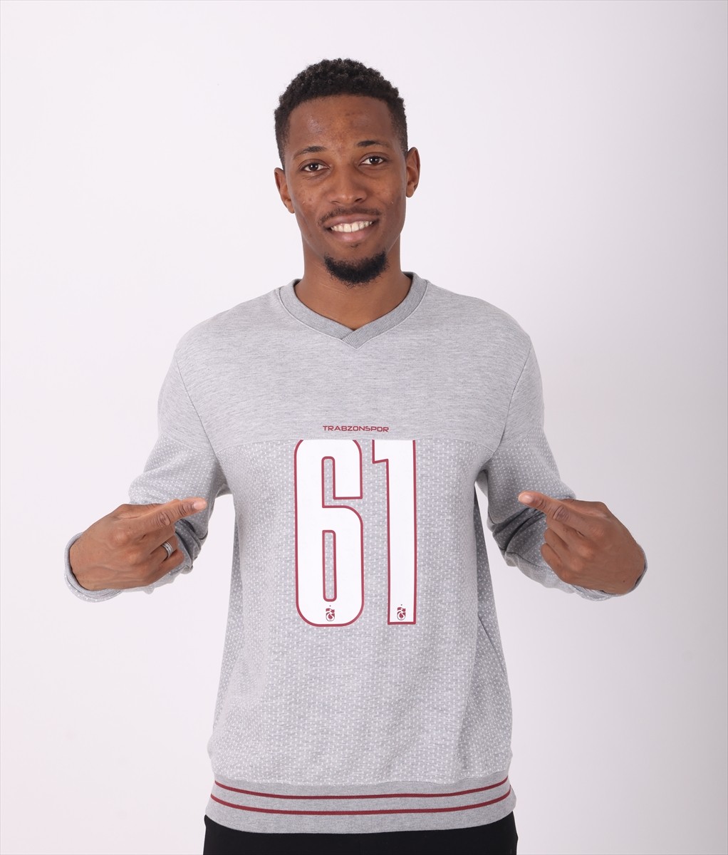 Trabzonspor'un Demokratik Kongolu forveti Simon Banza, takımını üst sıralara taşıyacak goller...