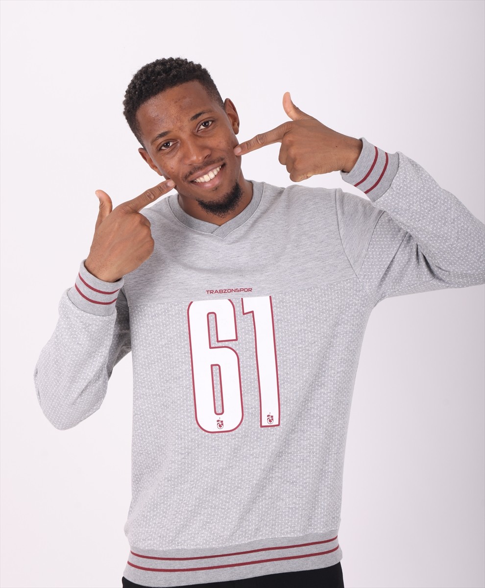 Trabzonspor'un Demokratik Kongolu forveti Simon Banza, takımını üst sıralara taşıyacak goller...