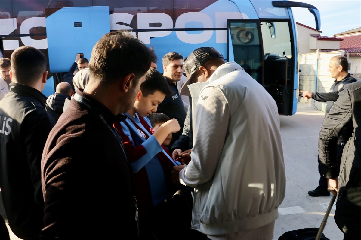 Trabzonspor, Trendyol Süper Lig'in 22. haftasında yarın deplasmanda Bellona Kayserispor ile...