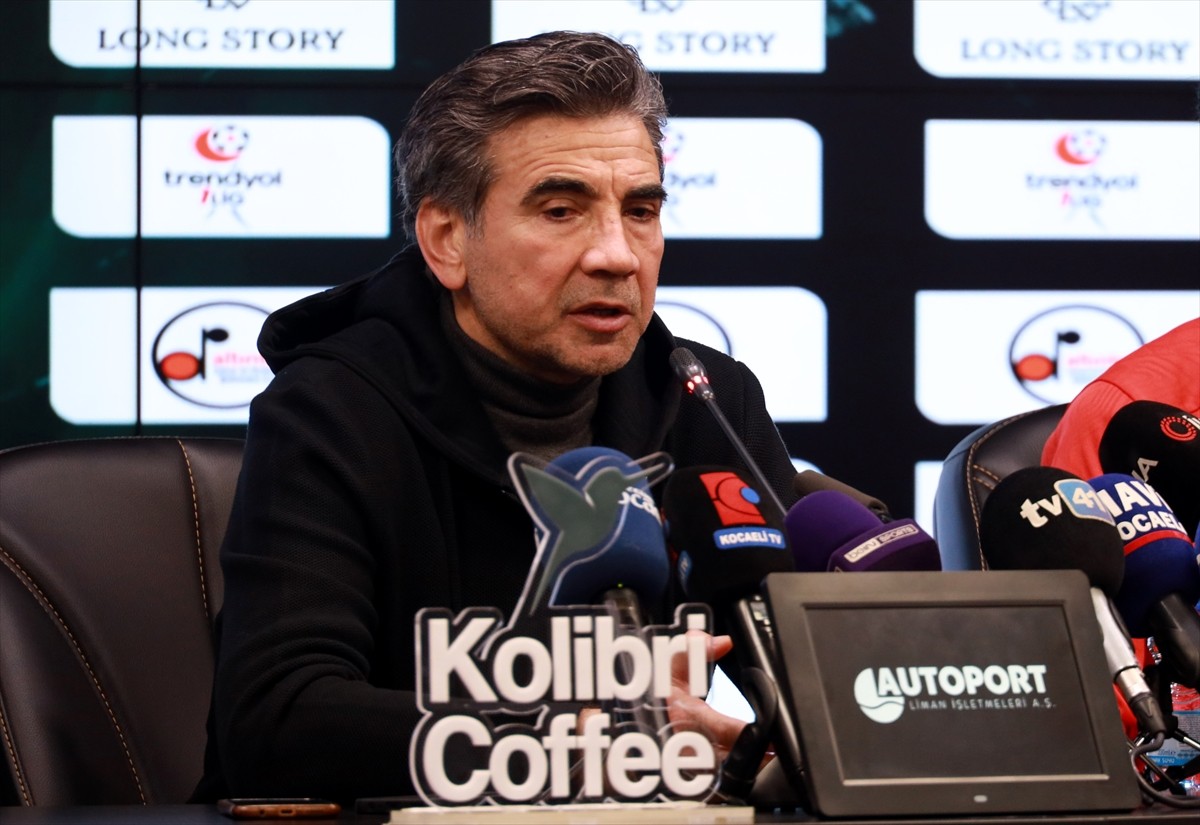 Trendyol 1. Lig'in 18. haftası açılış maçında Kocaelispor, sahasında karşılaştığı Alagöz Holding...