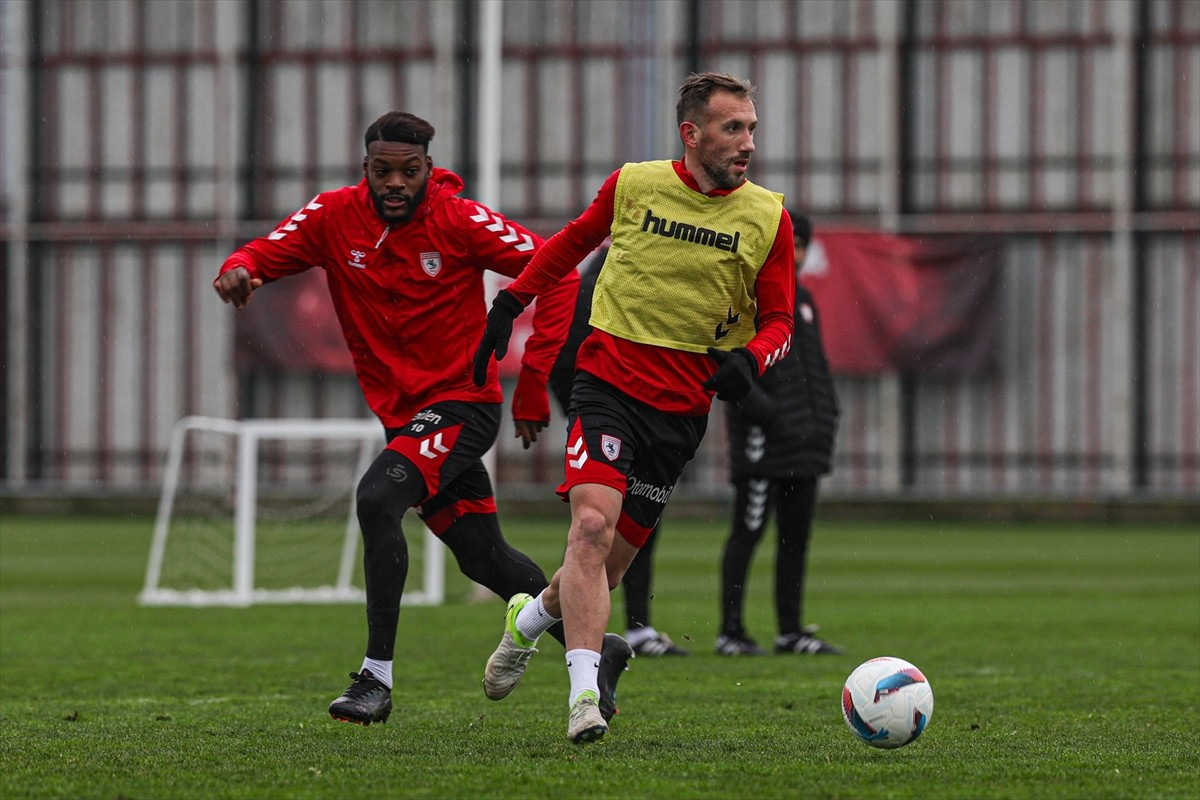 Trendyol Süper Lig'in 18. haftasında sahasında dün Trabzonspor'u 2-1 yenen Reeder Samsunspor...
