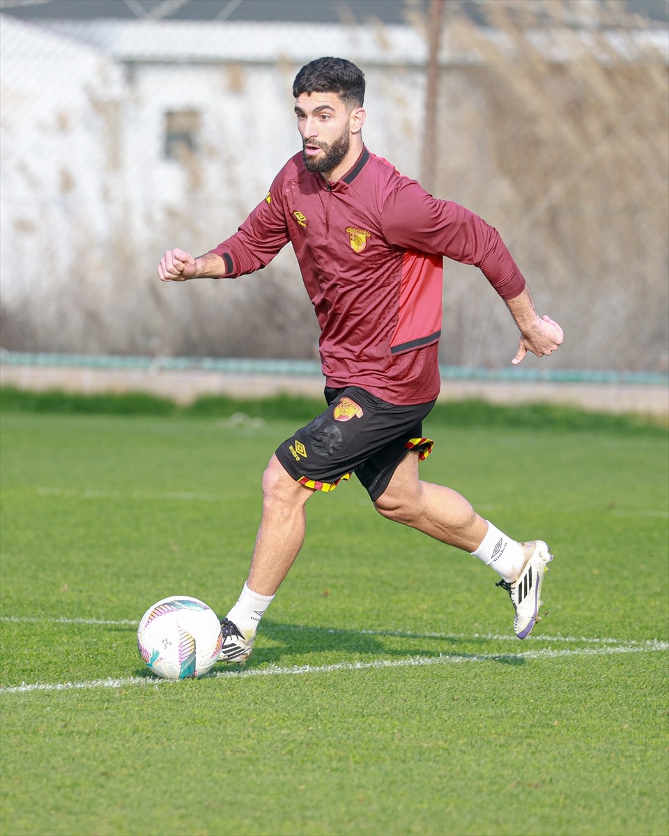 Trendyol Süper Lig'in 22. haftasında Corendon Alanyaspor ile karşılaşacak Göztepe, maçın...