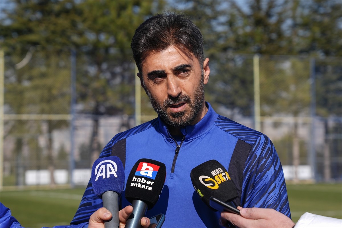 Trendyol Süper Lig ekibi MKE Ankaragücü, kulübün Beştepe Tesisleri'nde antrenman yaptı. MKE...