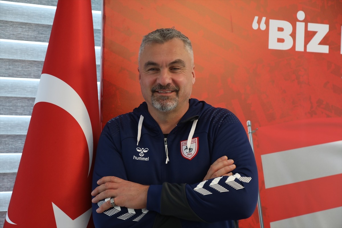 Trendyol Süper Lig ekiplerinden Reeder Samsunspor'un teknik direktörü Thomas Reis, Nuri Asan...
