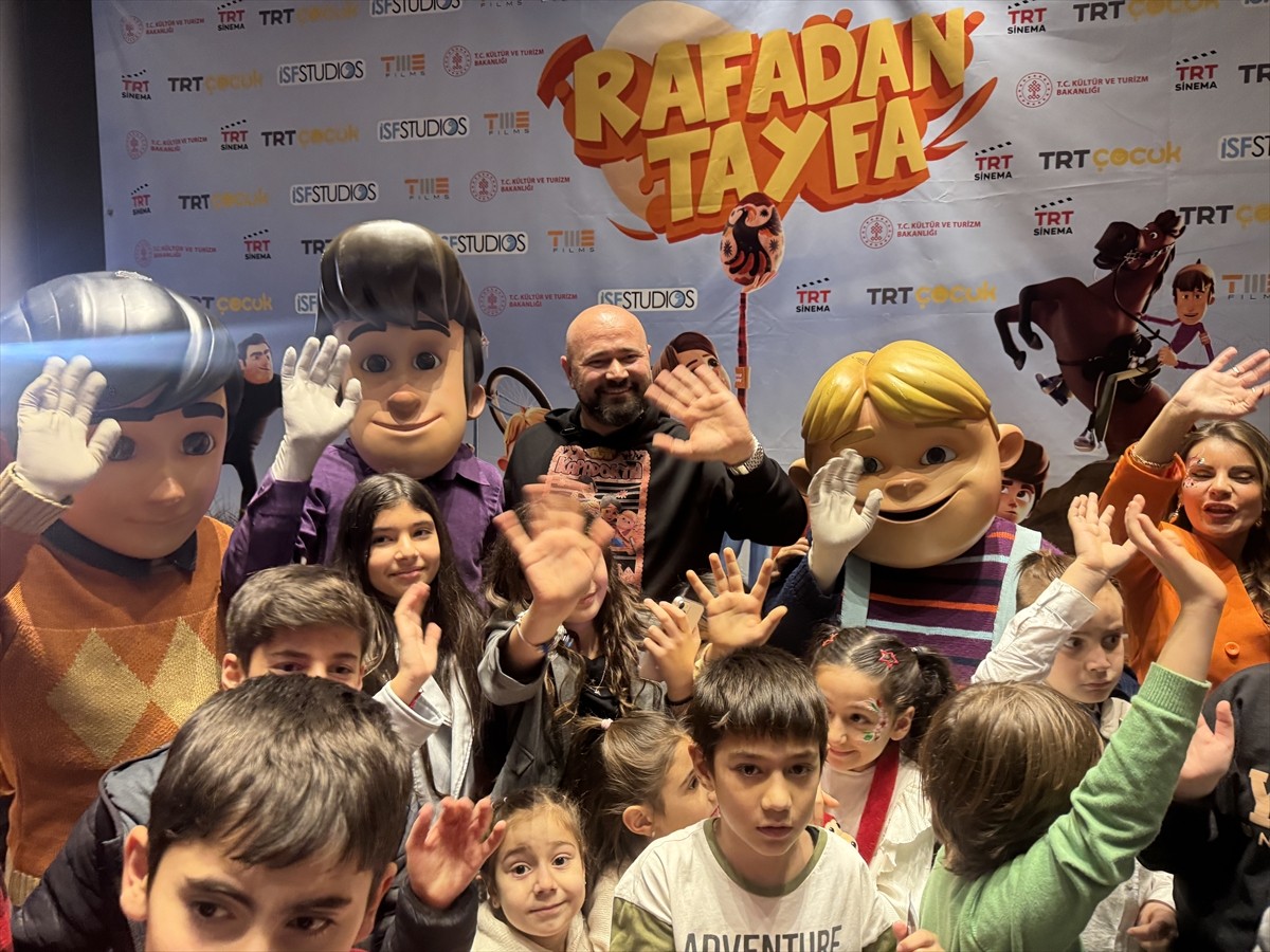 TRT ortak yapımı "Rafadan Tayfa: Kapadokya" animasyon filminin özel gösterimi, Torun Center...