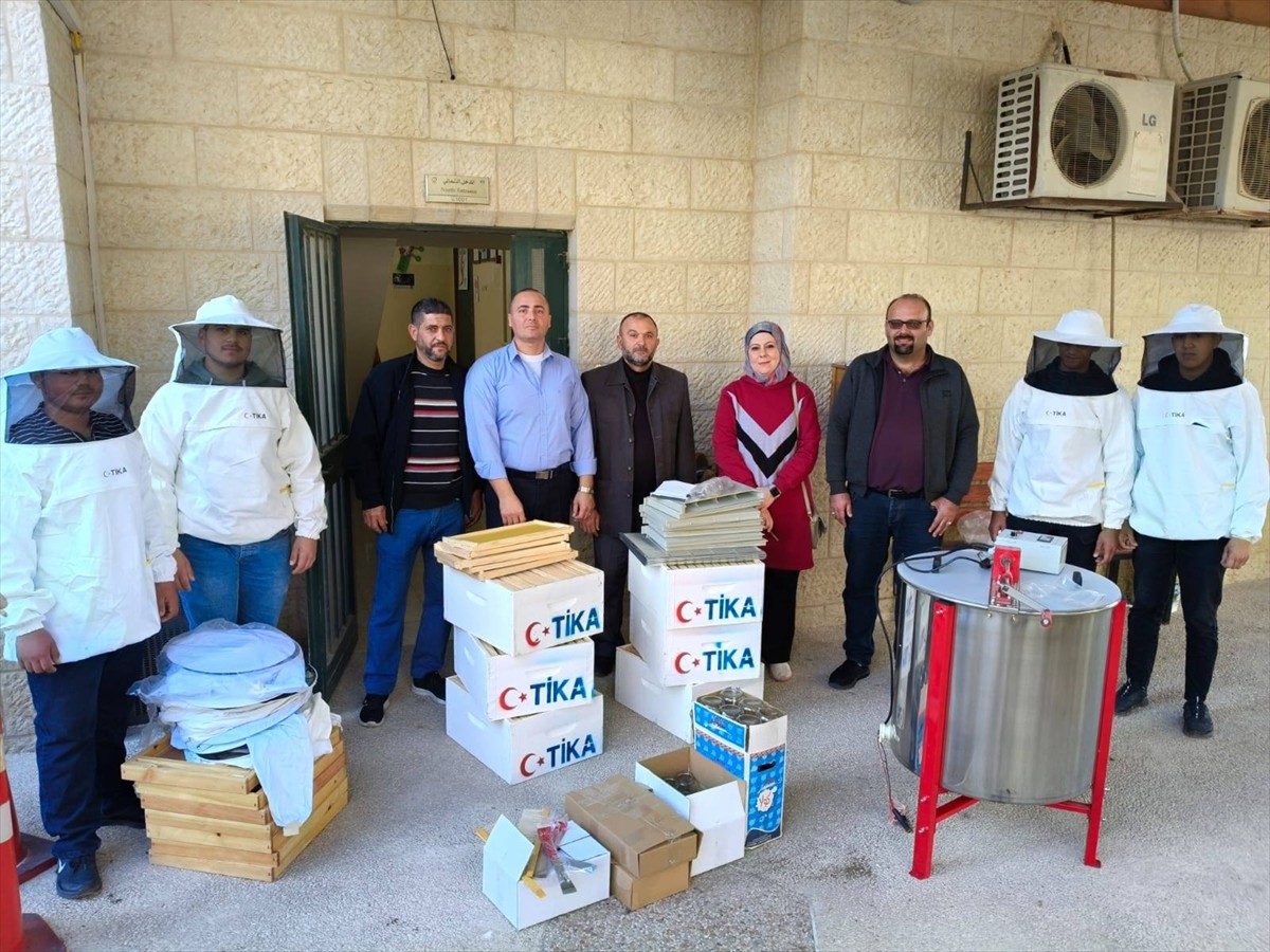 Türk İşbirliği ve Koordinasyon Ajansı Başkanlığı (TİKA), Filistin’de arıcılık sektörünün...