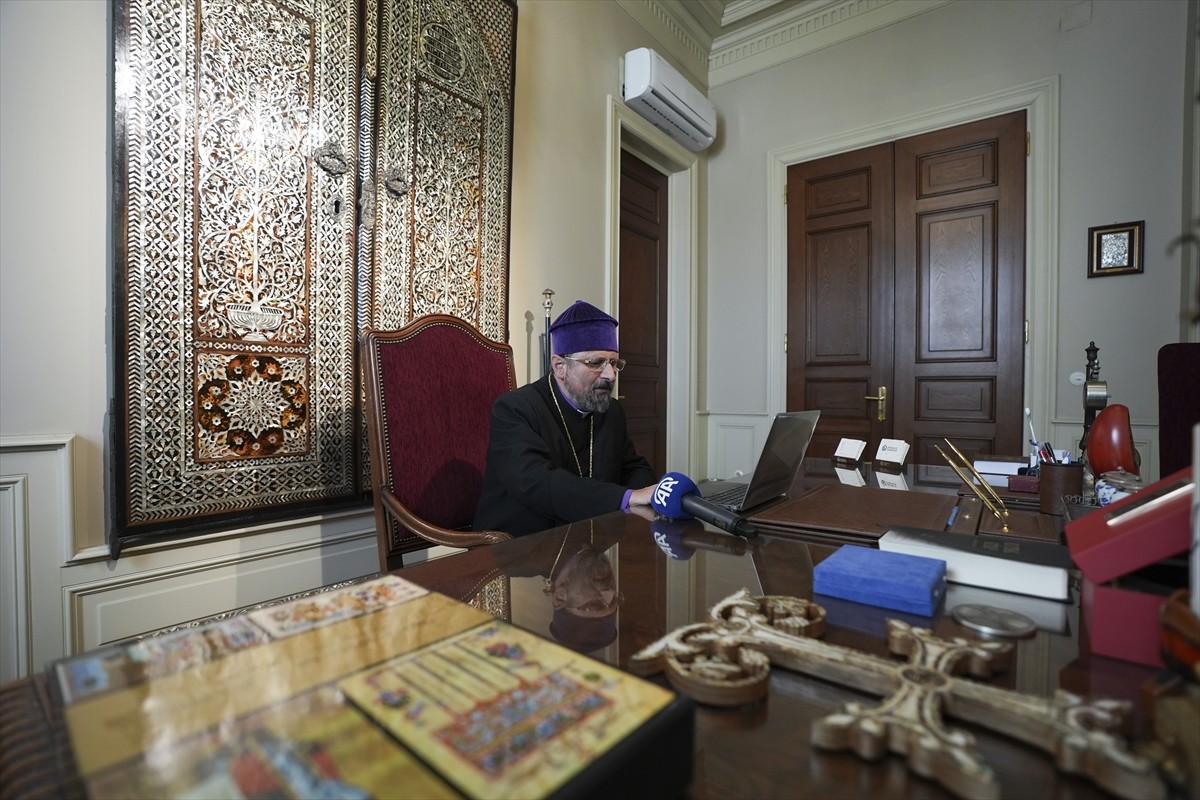 Türkiye Ermenileri Patriği Sahak Maşalyan, Anadolu Ajansının (AA) gözünden 2024'e damga vuran...