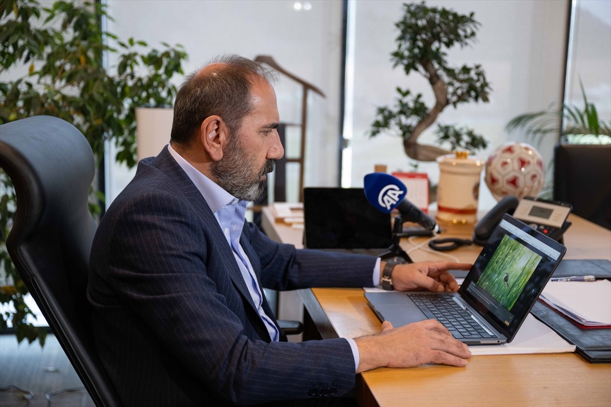 Türkiye Futbol Federasyonu (TFF) Başkan Vekili Mecnun Otyakmaz, Anadolu Ajansının (AA) gözünden...