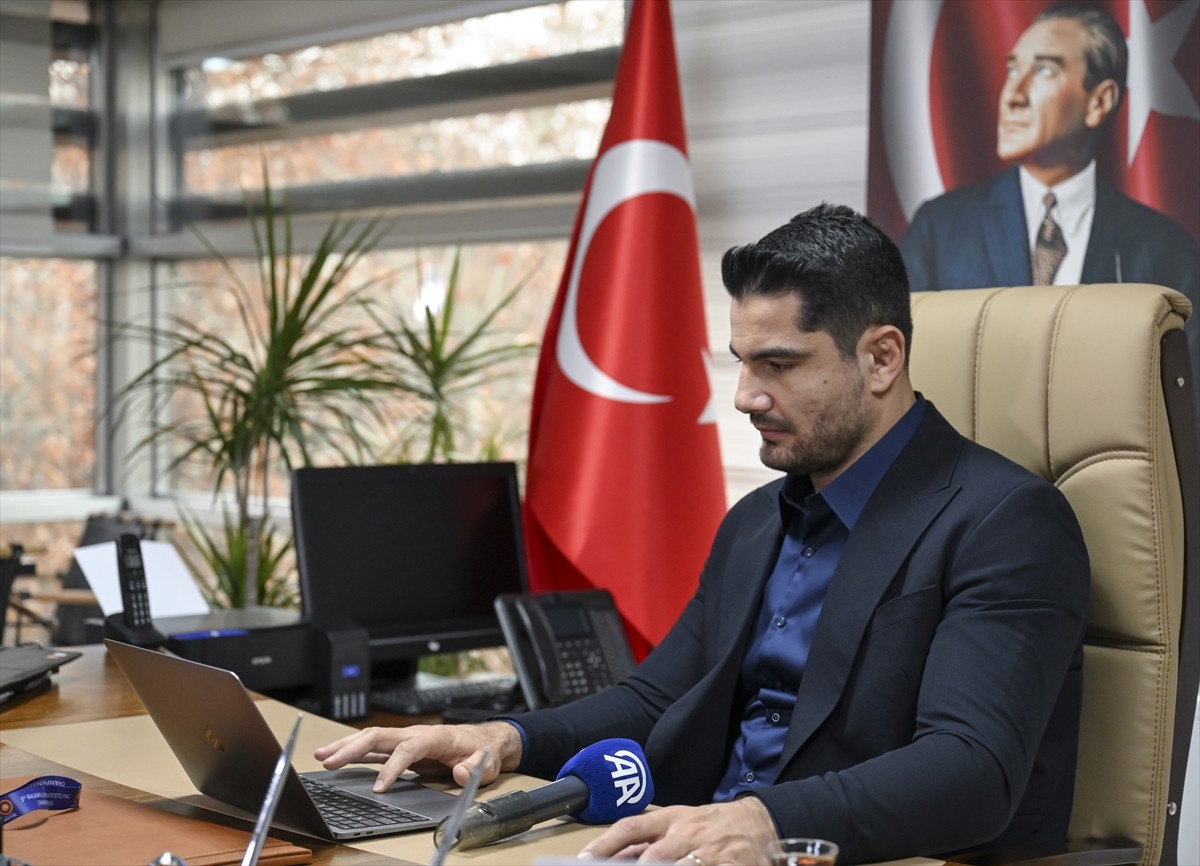 Türkiye Güreş Federasyonu Başkanı Taha Akgül, Anadolu Ajansının (AA) gözünden 2024'e damga vuran...