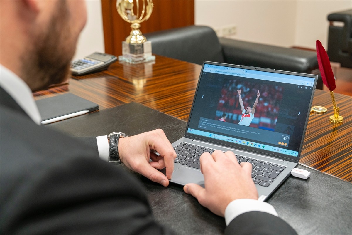 Türkiye Hentbol Federasyonu Başkanı Mesut Çebi, Anadolu Ajansının (AA) gözünden 2024'e damga vuran...