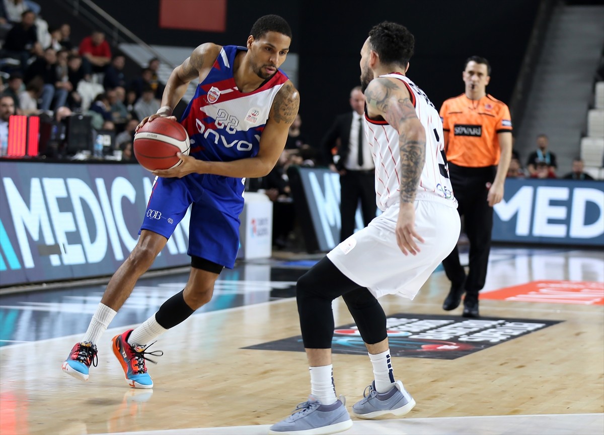 Türkiye Sigorta Basketbol Süper Ligi’nin 14. haftasında Manisa Basket ile Onvo Büyükçekmece...