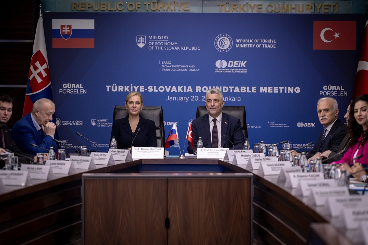 Türkiye-Slovakya Yuvarlak Masa İş İnsanları Toplantısı, Ticaret Bakanı Ömer Bolat, Slovakya...