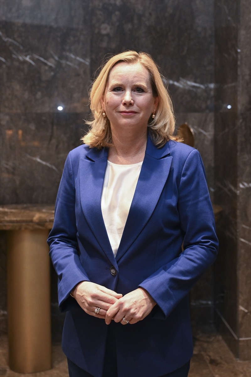 Türkiye ziyareti kapsamında İstanbul'da, Ticaret Bakanı Ömer Bolat, Türk ve Hollandalı şirket...