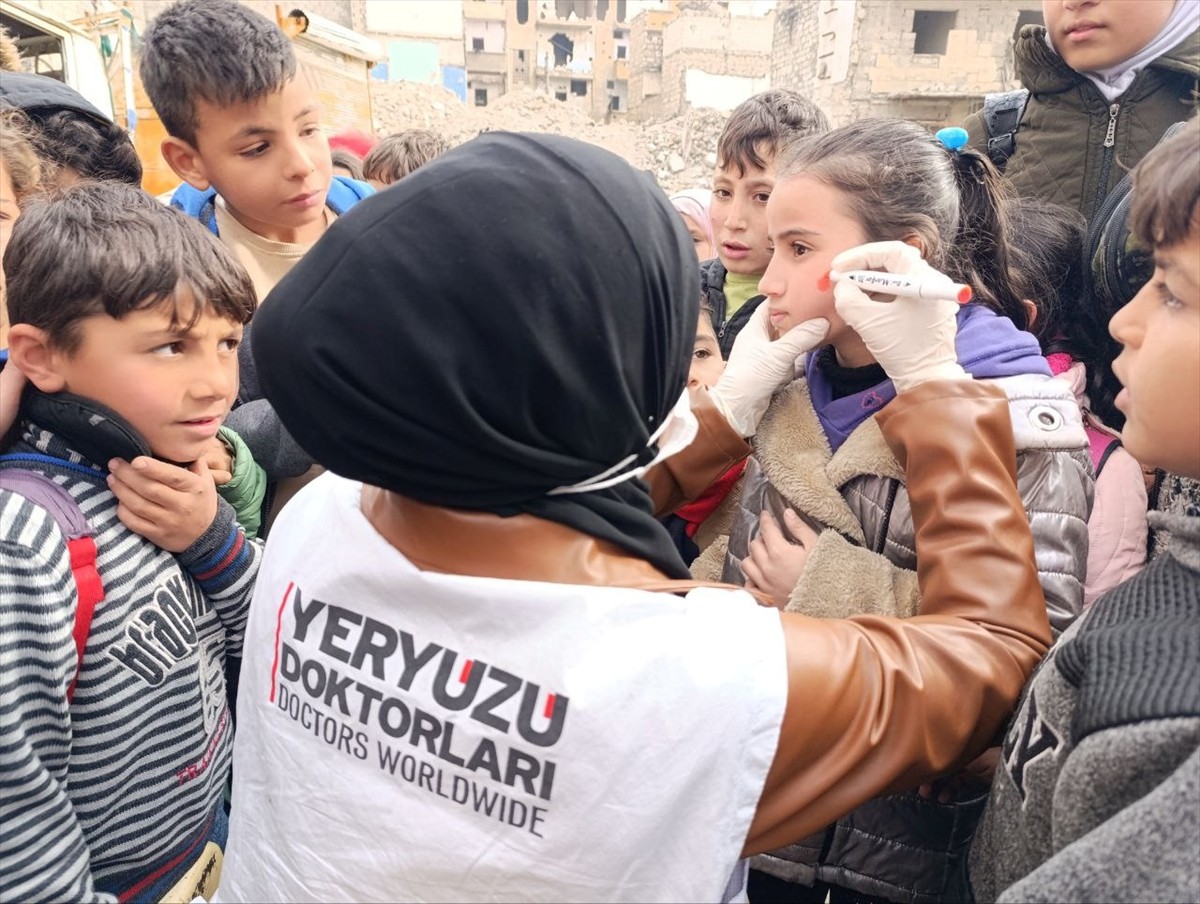 Yeryüzü Doktorları Derneğince, Suriye halkının sağlık ihtiyaçlarını karşılamak ve yarım kalan...