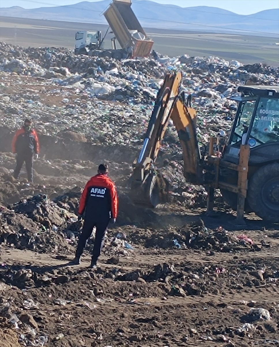 Yozgat'ın Boğazlıyan ilçesinde, annesinin öldürüp çöplüğe attığını itiraf ettiği 4 yaşındaki...