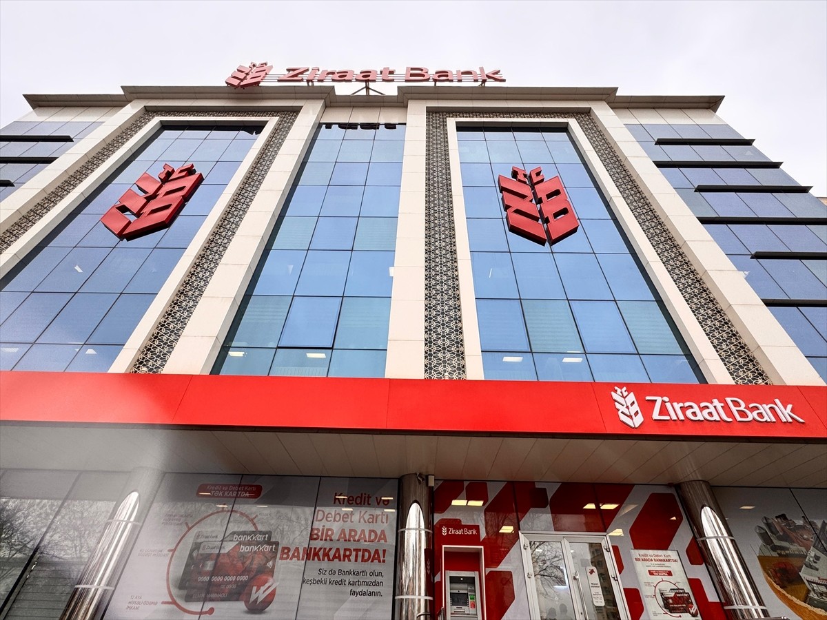 Ziraat Bank Azerbaycan, 10. yılını kutluyor.  Ziraat Bank Azerbaycan Genel Müdürü Selçuk Demir...