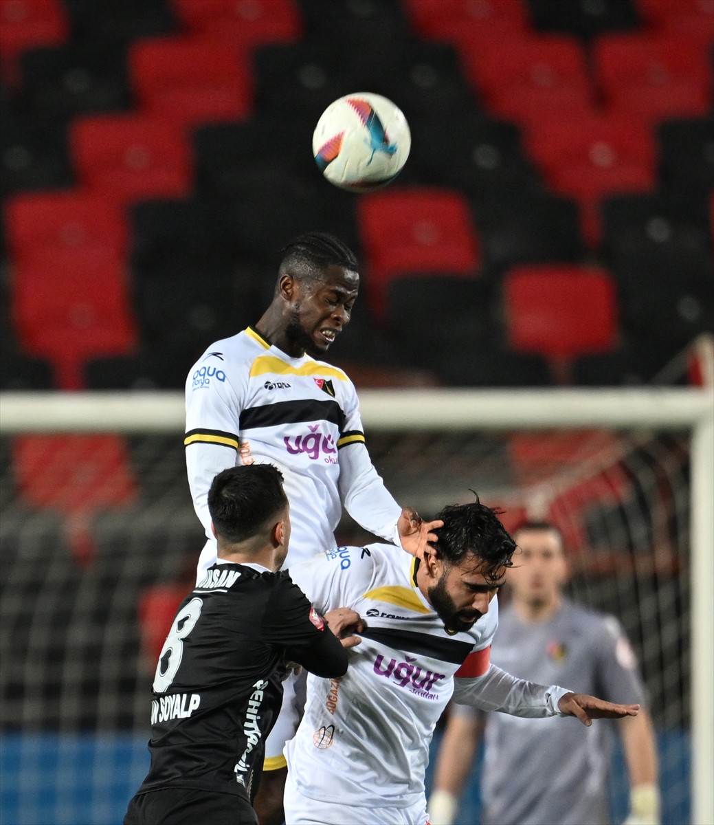 Ziraat Türkiye Kupası B Grubu'nda Trendyol Süper Lig ekiplerinden Gaziantep FK ile Trendyol 1. Lig...