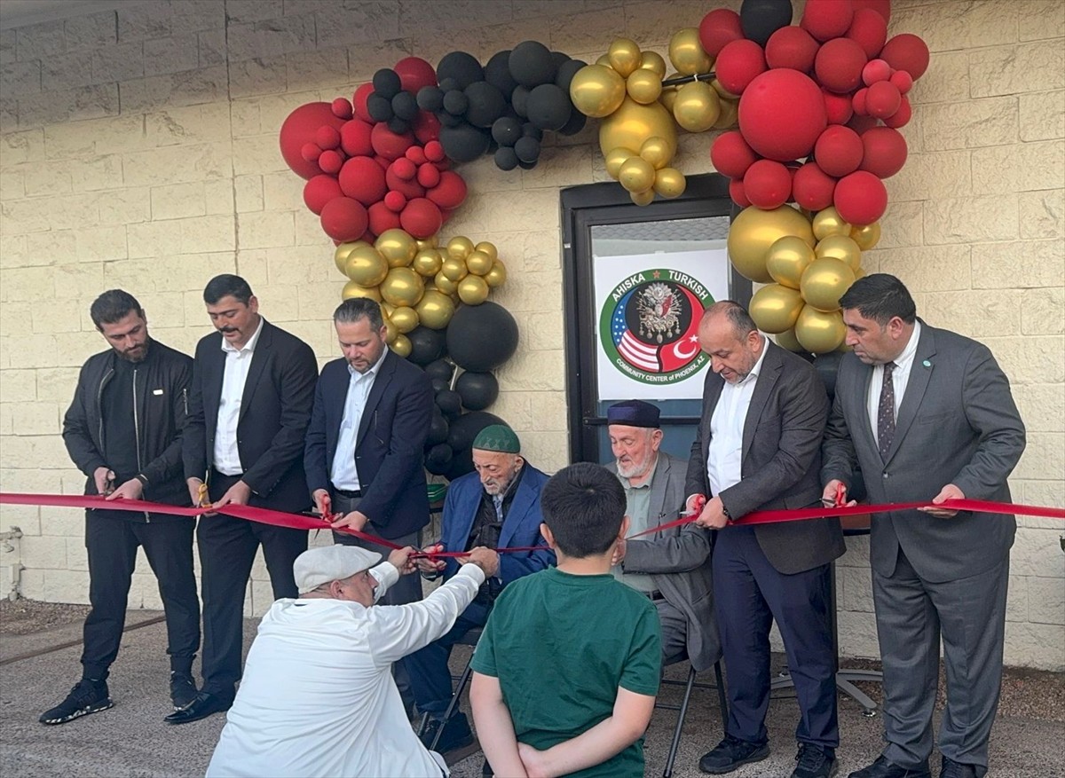 ABD'de Arizona eyaletinin Phoenix kentinde, Ahıska Türkleri Toplum Merkezi tarafından dernek ve...