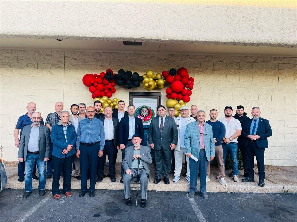 ABD'de Arizona eyaletinin Phoenix kentinde, Ahıska Türkleri Toplum Merkezi tarafından dernek ve...