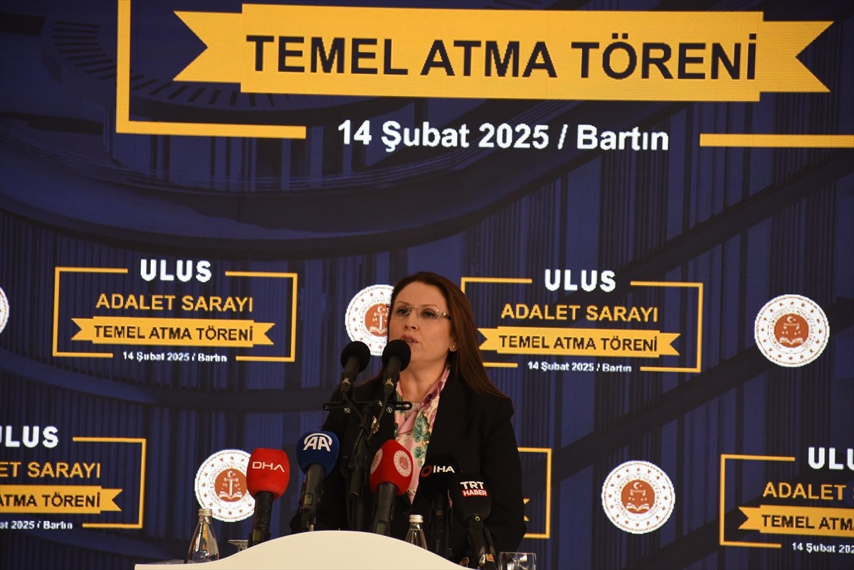 Adalet Bakanı Yılmaz Tunç, Bartın'ın Ulus ilçesinde Adalet Sarayı Temel Atma Töreni’ne katıldı....