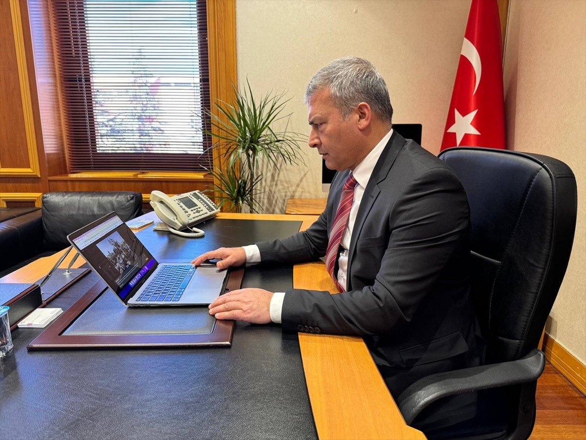 Anadolu Üniversitesi Rektörü Prof. Dr. Yusuf Adıgüzel, Anadolu Ajansının (AA) gözünden 2024'e...