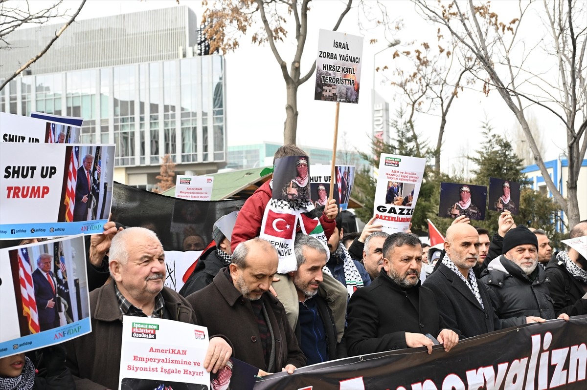 Ankara Filistin Dayanışma Platformu (ANFİDAP) üyeleri, ABD Başkanı Donald Trump'ın Gazze'ye...