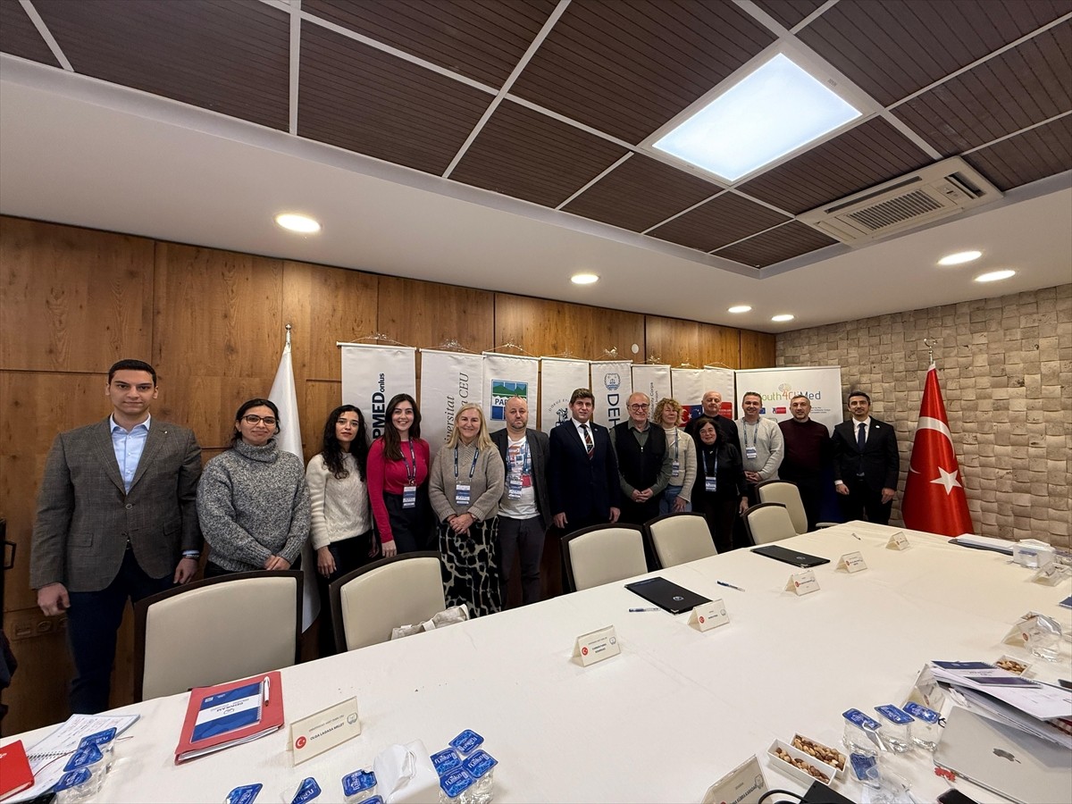 Ankara Üniversitesi Deniz Hukuku Ulusal Araştırma Merkezi (DEHUKAM), gençlerin iklim değişikliği...