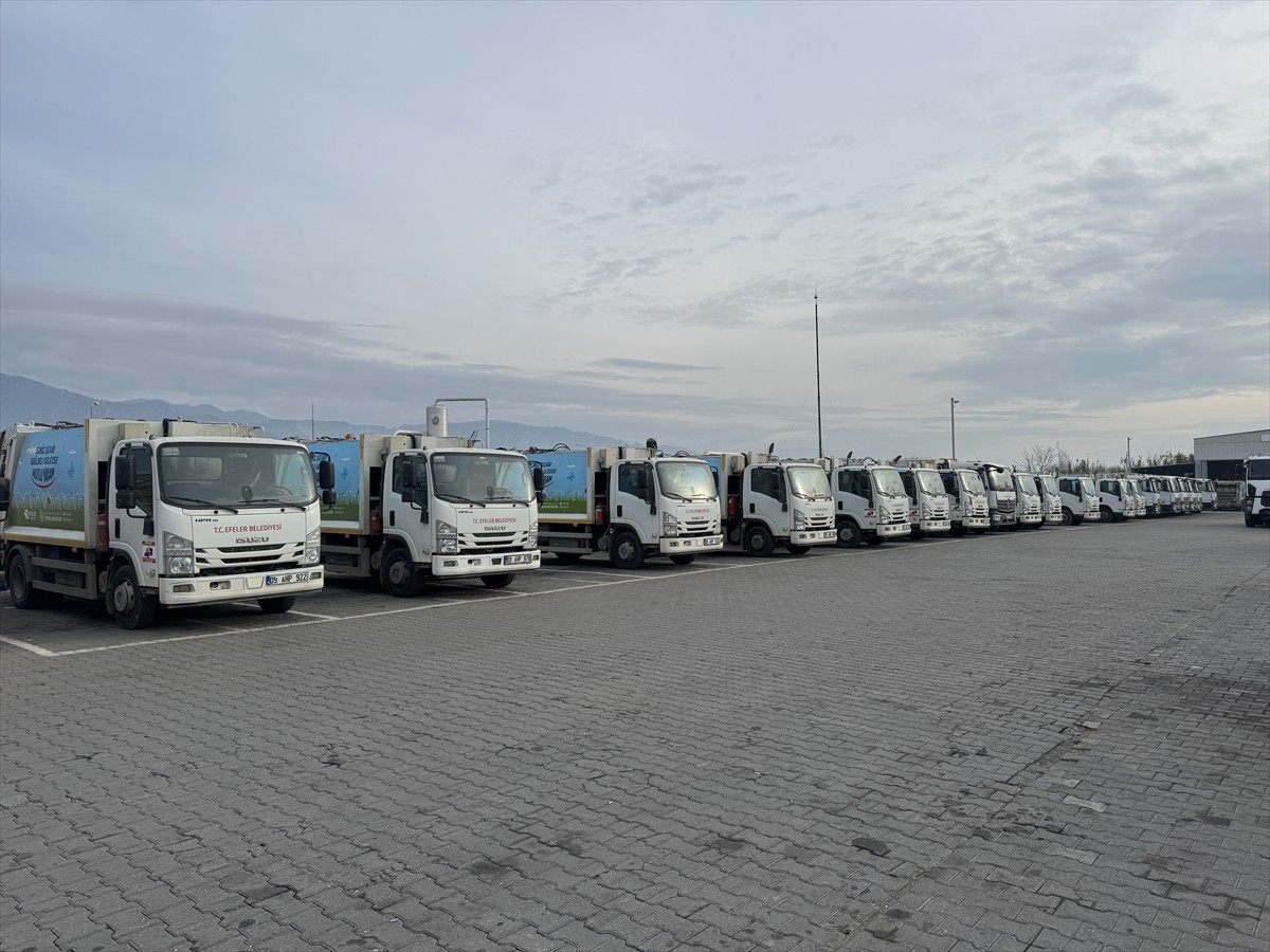 Aydın'da, Efeler Belediyesi iştiraki EFEBEL şirketi çalışanları, maaşlarının bir kısmı ve sosyal...