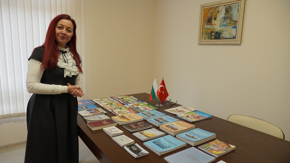 Bulgaristan'da eserleriyle bilim kadınlarına ilham veren Türkolojinin önde gelen isimlerinden Doç....