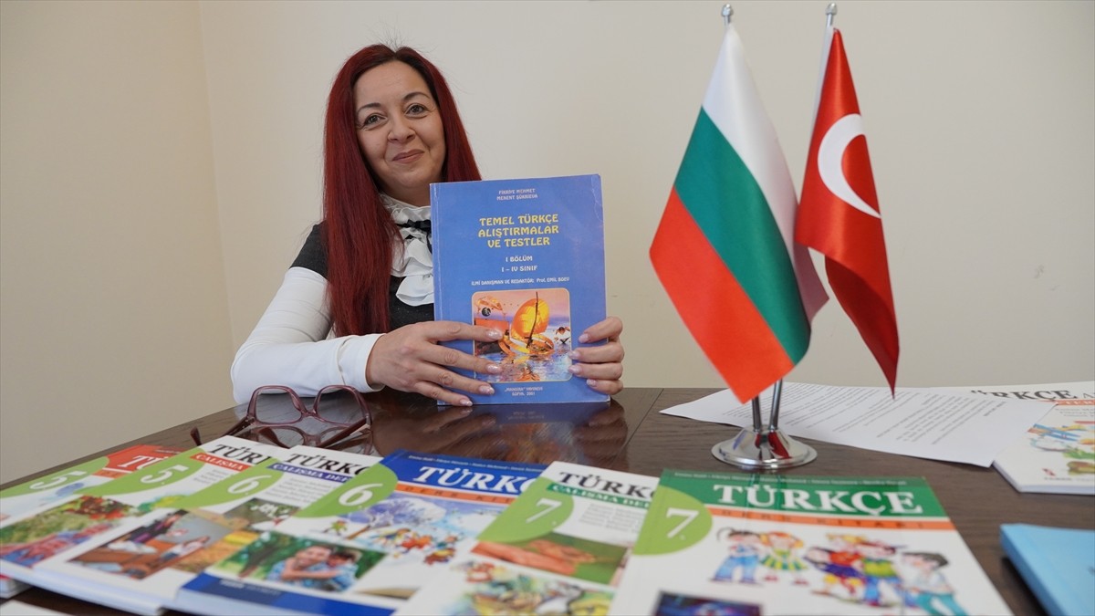 Bulgaristan'da eserleriyle bilim kadınlarına ilham veren Türkolojinin önde gelen isimlerinden Doç....